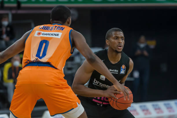 巡游者则依 巡游者则依