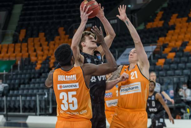 原因与背景 原因与背景