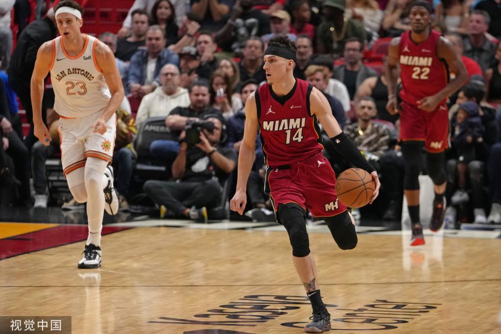 其中琼斯的 其中琼斯的